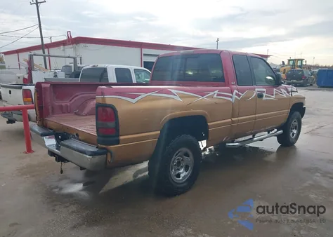 1998 Dodge Ram 1500 St из США, поврежденный, VIN 3B7HF13Y3WG192348
